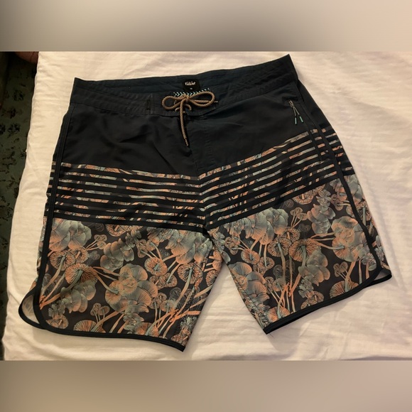 Far West men’s size 38 Navy funghi motif Swim Trunks - Picture 12 of 13